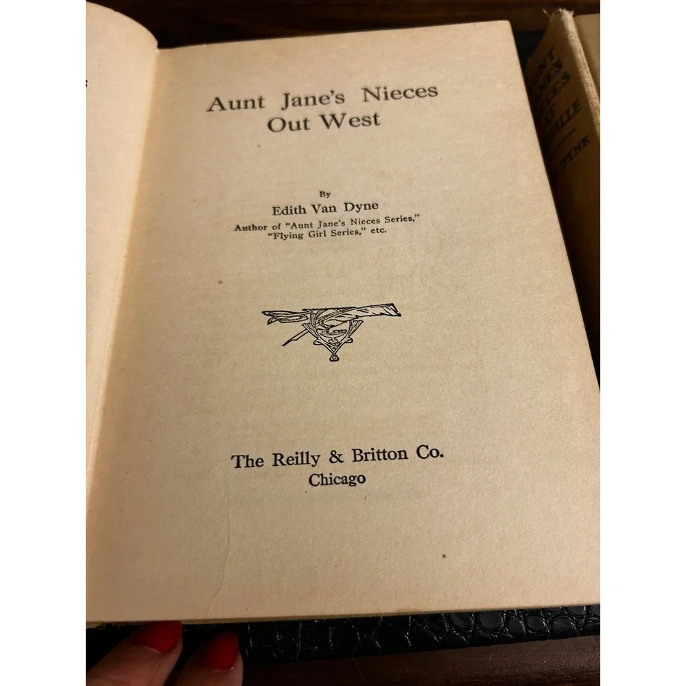 Aunt Janes Nieces Out‎ West Aunt Janes Nieces At Millville Vintage Books Set - Picture 2 of 7